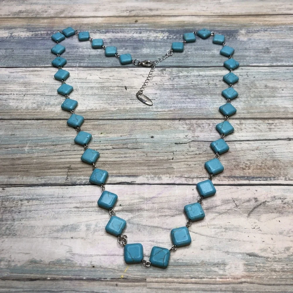 Plunder Design Turquoise Color Necklace NWOT 28